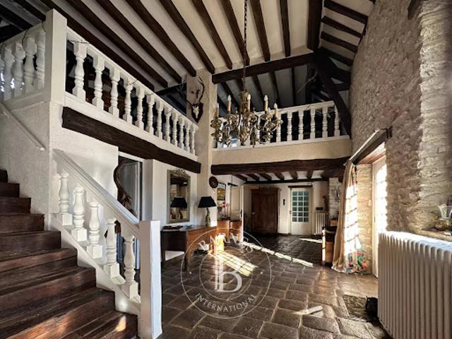 Vente Maison 8 pièces 292 m2 Chalo Saint Mars