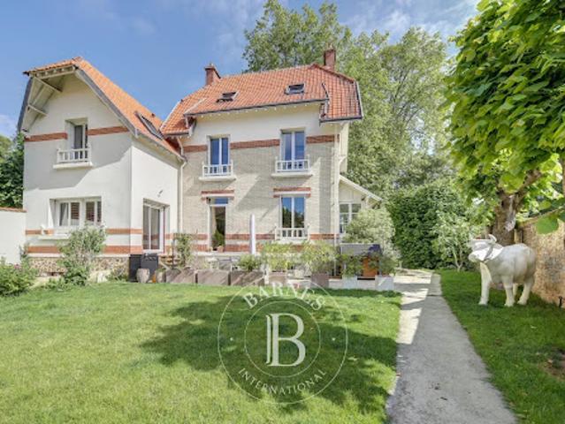 Vente Maison 8 pièces 304 m2 Versailles