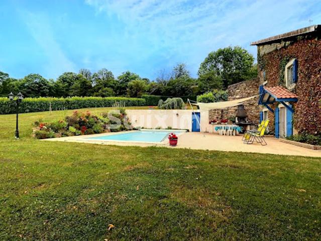 Vente Maison 8 pièces 300 m2 Ballaison