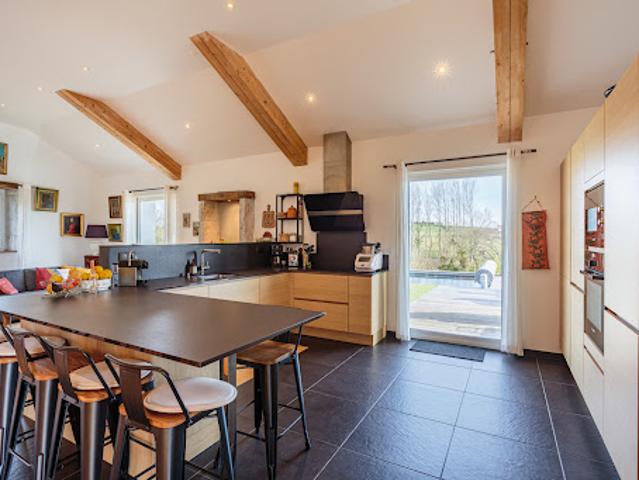 Vente Maison 8 pièces 300 m2 Bidache