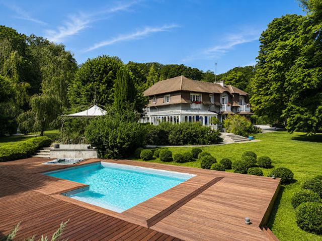 Vente Maison 8 pièces 368 m2 Chessy