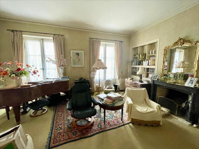 Vente Maison 8 pièces 300 m2 Lannion