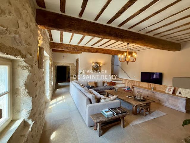 Vente Maison 8 pièces 300 m2 Le Thor