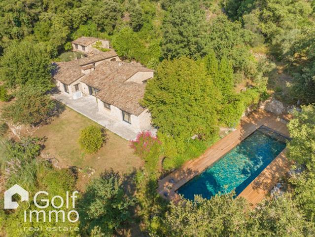 Vente Maison 8 pièces 300 m2 Le Tignet
