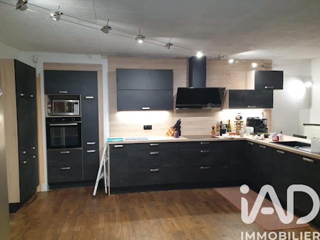 Vente Maison 8 pièces 300 m2 Vincelles