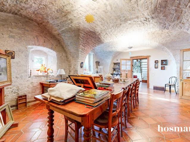 Vente Maison 8 pièces 301 m2 Montferrand le Château