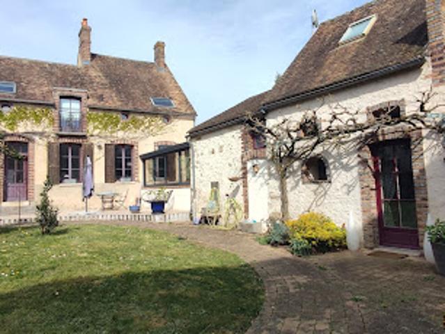 Vente Maison 8 pièces 301 m2 Chevry sous le Bignon