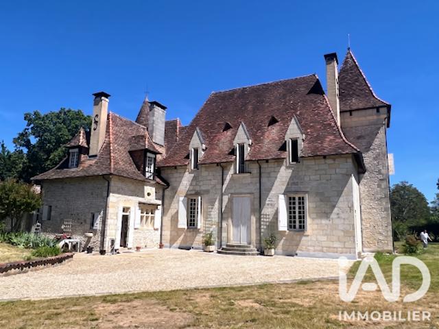 Vente Maison 8 pièces 302 m2 Mussidan