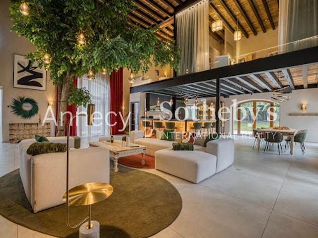 Vente Maison 8 pièces 303 m2 Sevrier