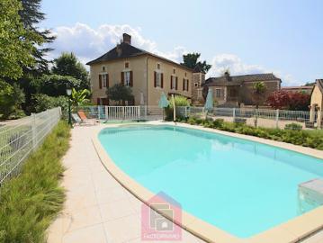 Vente Maison 8 pièces 315 m2 Prayssac