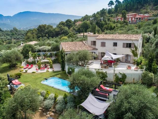 Vente Maison 8 pièces 318.5 m2 La Roquette sur Var