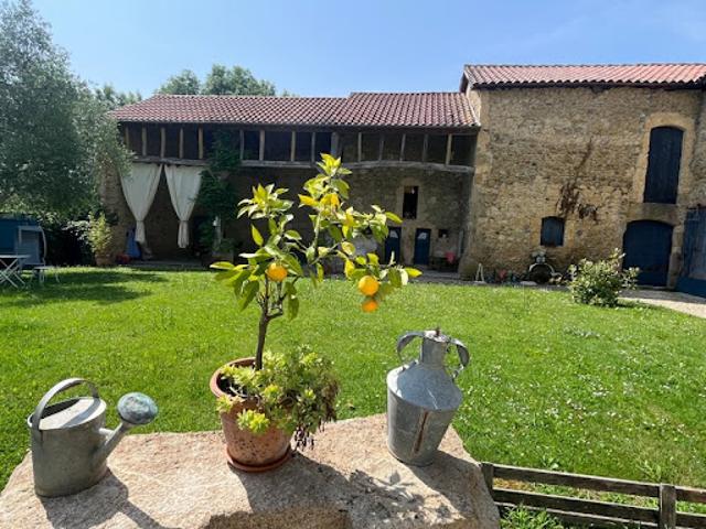 Vente Maison 8 pièces 310 m2 Soublecause