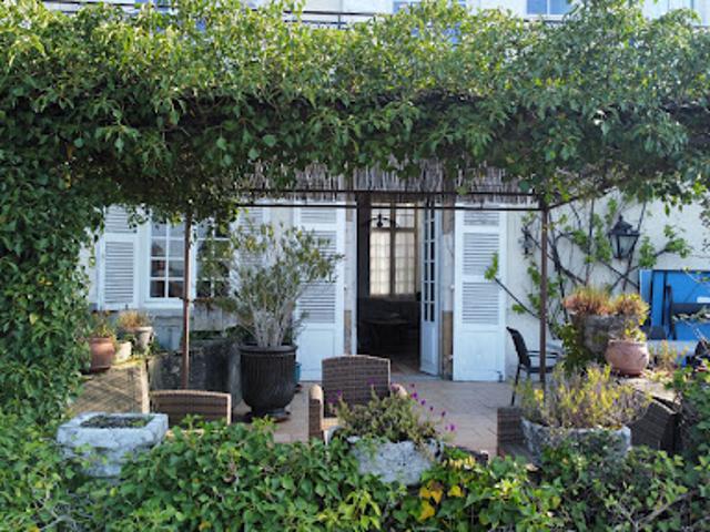 Vente Maison 8 pièces 311 m2 Lescar