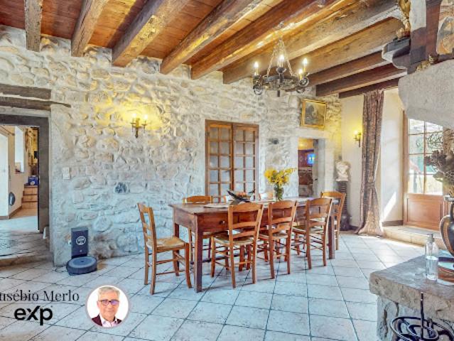 Vente Maison 8 pièces 311 m2 Sainte Marie d'Alloix