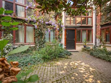 Vente Maison 8 pièces 326 m2 Paris 14ème