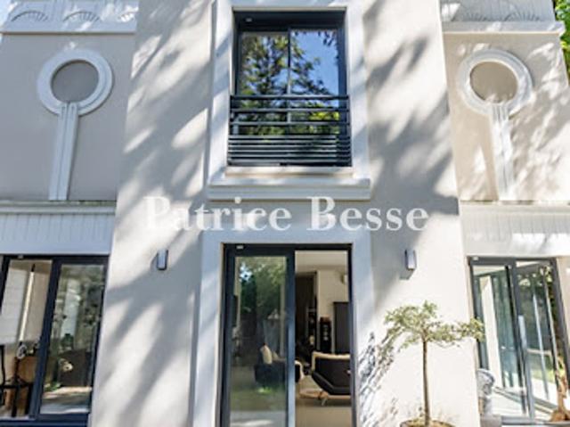 Vente Maison 8 pièces 327 m2 Sceaux