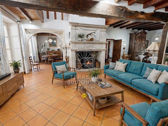 Vente Maison 8 pièces 328 m2 Saint Sever