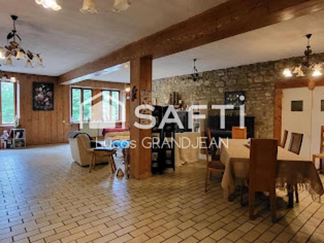 Vente Maison 8 pièces 329 m2 Les Chalesmes