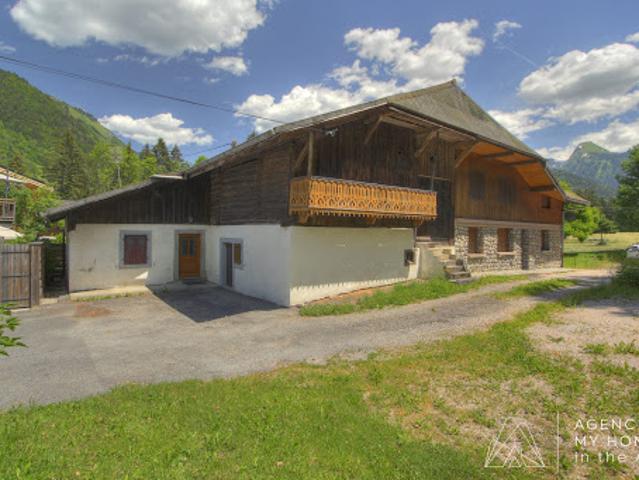 Vente Maison 8 pièces 320 m2 Montriond