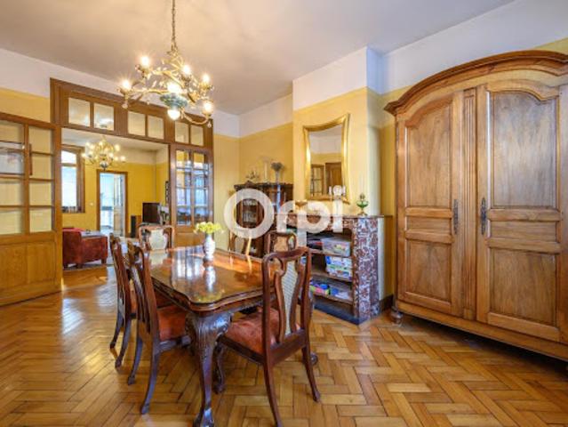 Vente Maison 8 pièces 320 m2 Armentieres