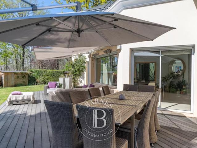Vente Maison 8 pièces 320 m2 La Celle Saint Cloud