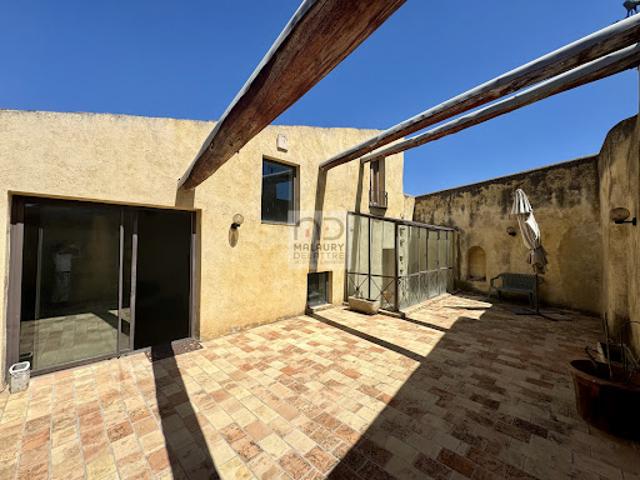 Vente Maison 8 pièces 320 m2 Lambesc