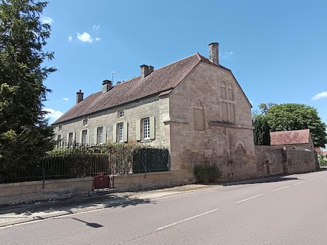 Vente Maison 8 pièces 320 m2 Poiseul la ville et laperriere