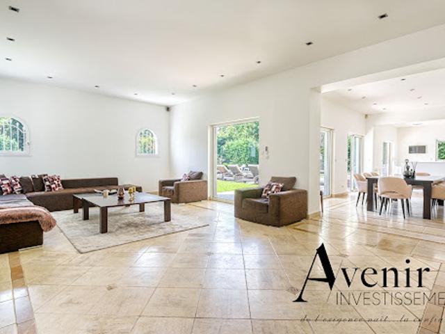 Vente Maison 8 pièces 320.43 m2 Ecully