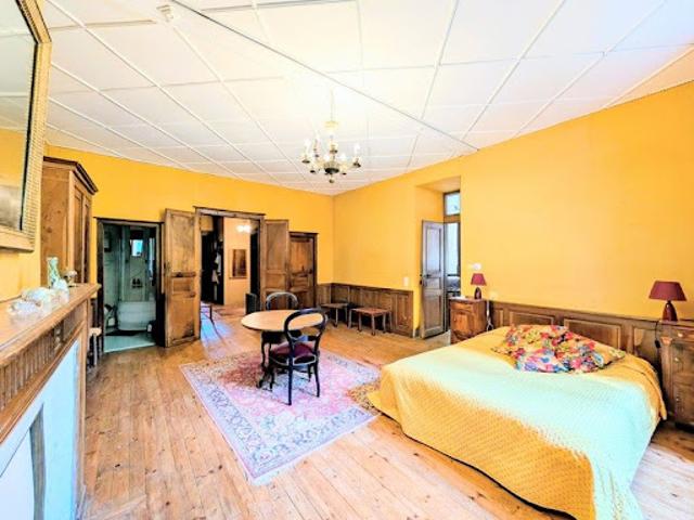 Vente Maison 8 pièces 323 m2 Luz Saint Sauveur