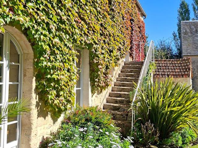 Vente Maison 8 pièces 323 m2 Vaux sur Aure