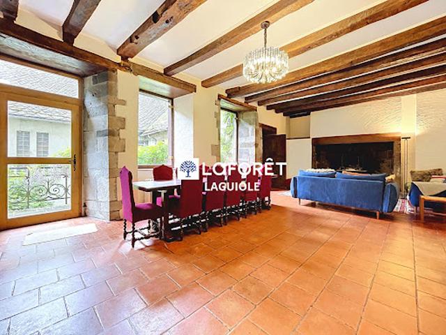 Vente Maison 8 pièces 330 m2 Mur de Barrez