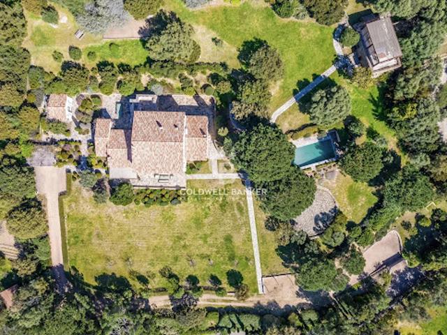 Vente Maison 8 pièces 330 m2 Lumio