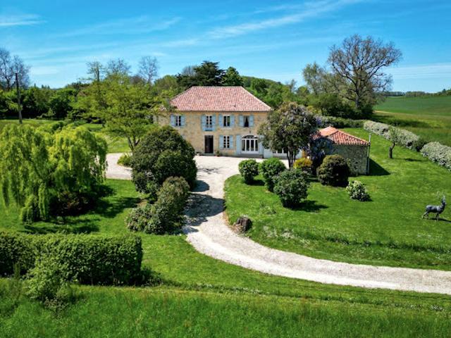 Vente Maison 8 pièces 330 m2 Vic Fezensac