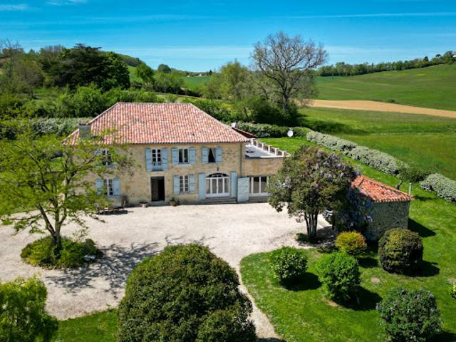Vente Maison 8 pièces 330 m2 Vic Fezensac