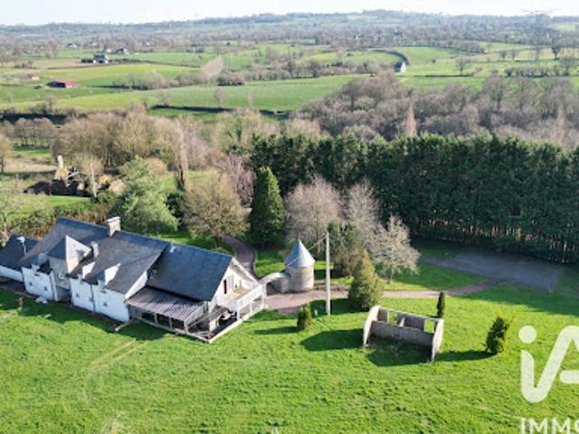Vente Maison 8 pièces 331 m2 Villebaudon