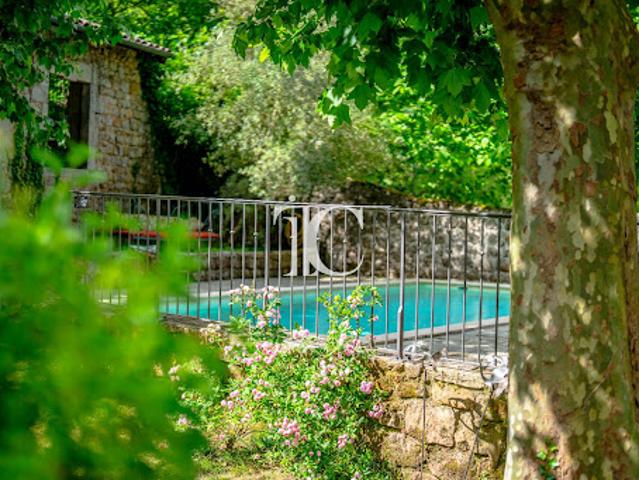 Vente Maison 8 pièces 333 m2 Vinezac