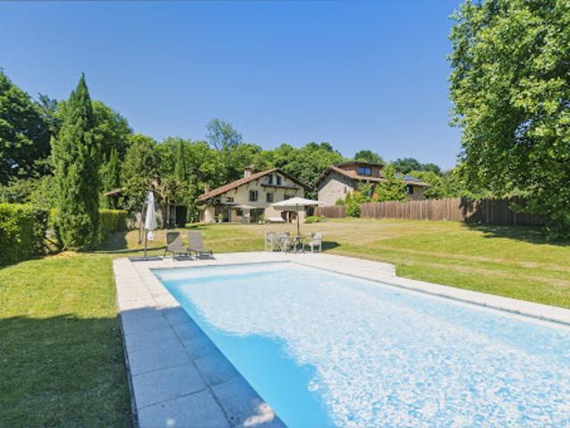 Vente Maison 8 pièces 349 m2 Charnècles