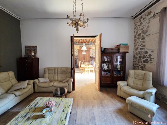Vente Maison 7 pièces 340 m2 Saint Chinian