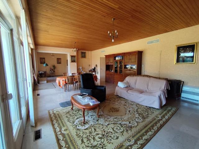 Vente Maison 8 pièces 342 m2 Boissey le Châtel