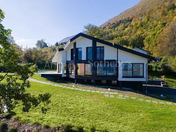 Vente Maison 8 pièces 354 m2 Sevrier