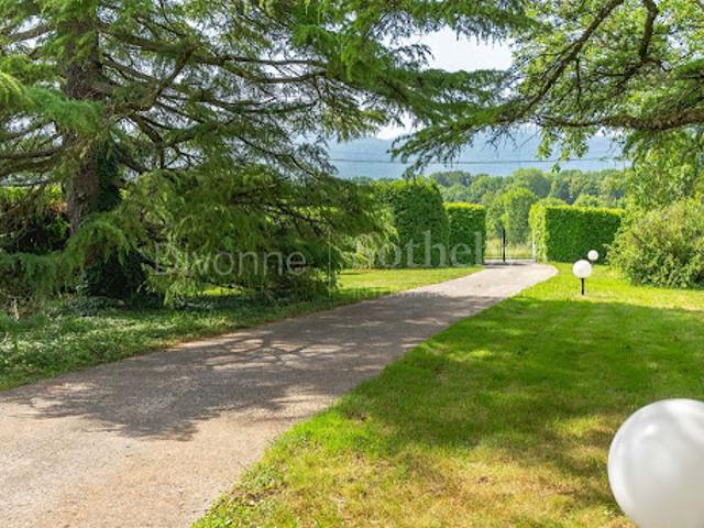 Vente Maison 8 pièces 350 m2 Divonne les Bains