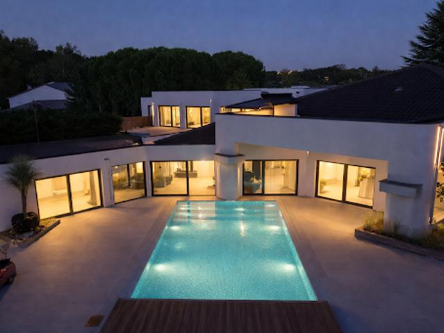 Vente Maison 8 pièces 350 m2 Saint Cyr au Mont d'Or