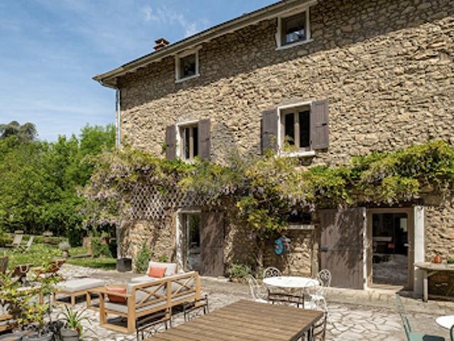 Vente Maison 8 pièces 368 m2 Yzeron