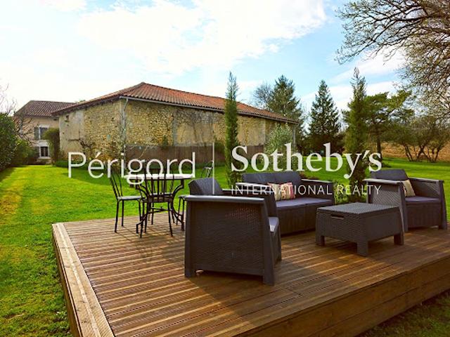 Vente Maison 8 pièces 360 m2 Mareuil
