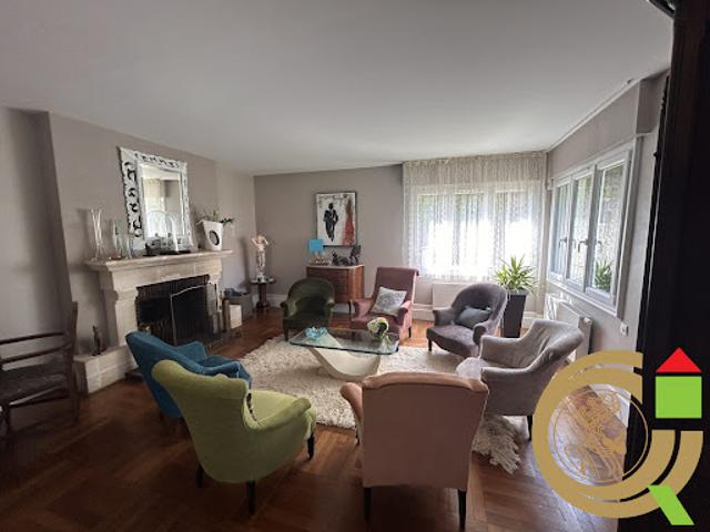 Vente Maison 8 pièces 360 m2 Auxi le Château