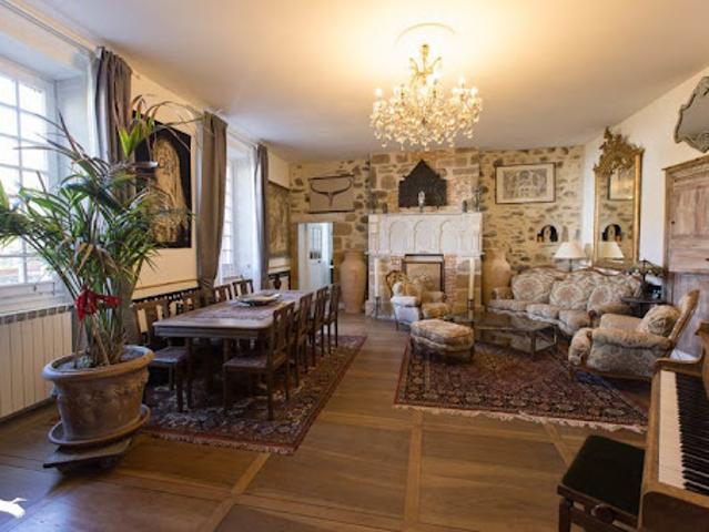 Vente Maison 8 pièces 360 m2 Beaulieu sur Dordogne