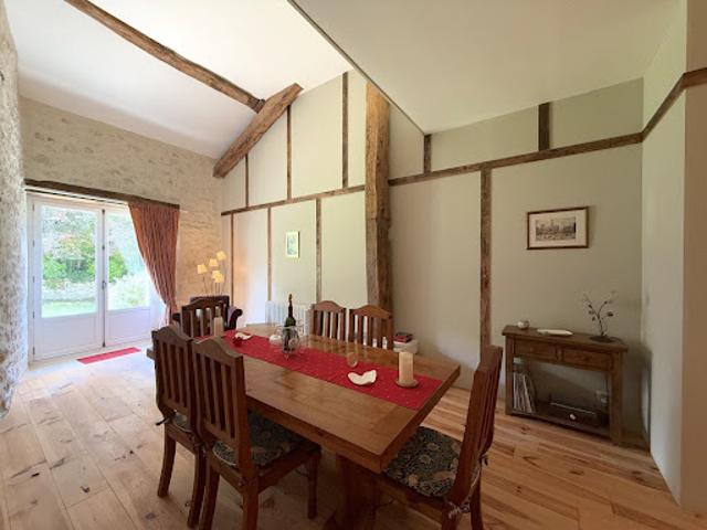 Vente Maison 8 pièces 360 m2 Léguillac de Cercles