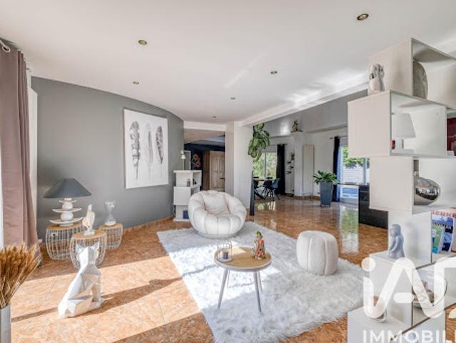 Vente Maison 8 pièces 375 m2 Provins