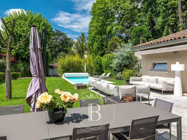 Vente Maison 8 pièces 300 m2 Ecully