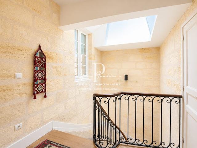 Vente Maison 8 pièces 395 m2 Bordeaux